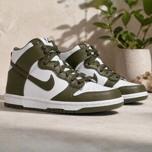 Nike Olive and White High-Top Sneakers Dunk High GS Cargo Khaki Sz 6.5 Men’s